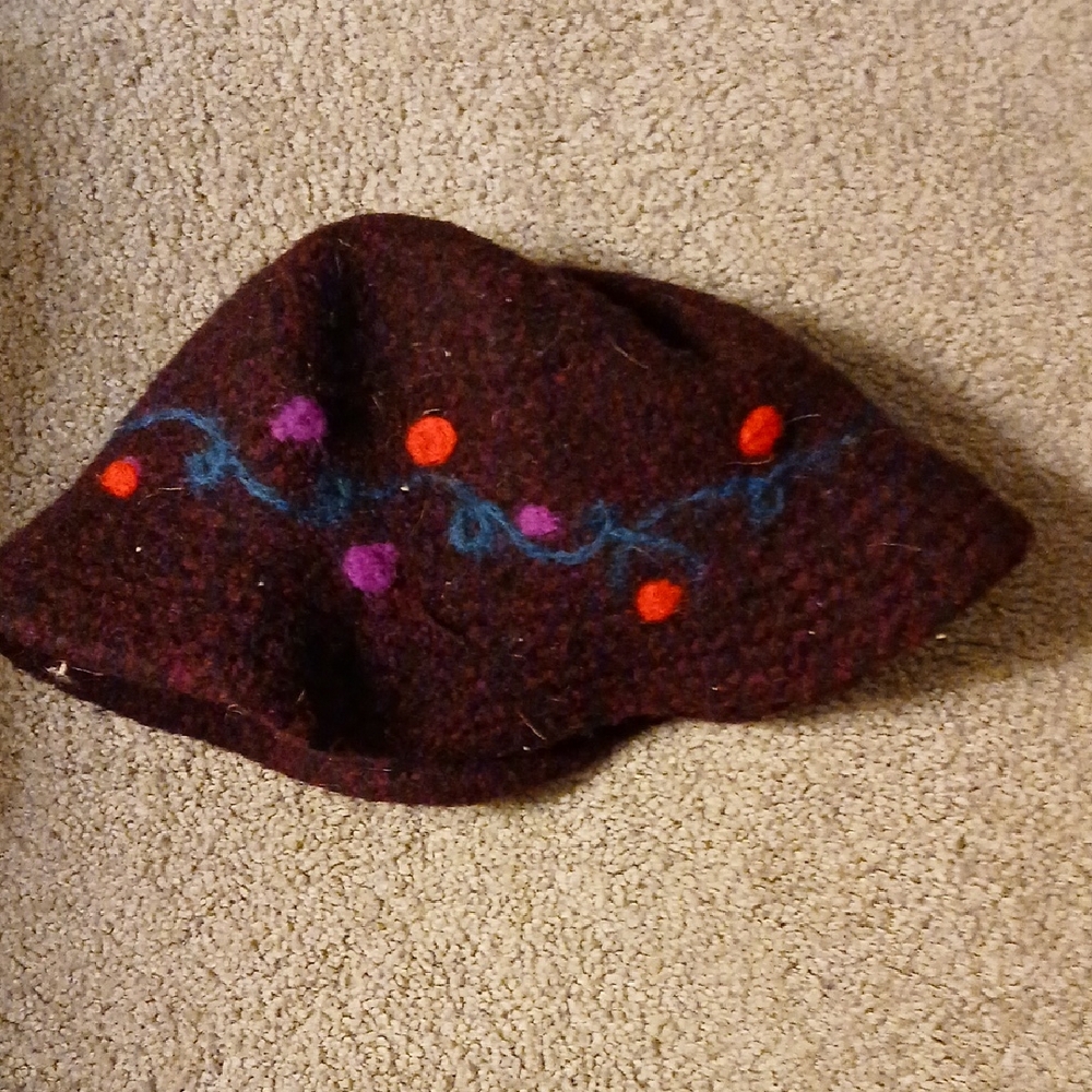 Source Unknown Kids Hat in Burgundy with Colorful Accents
